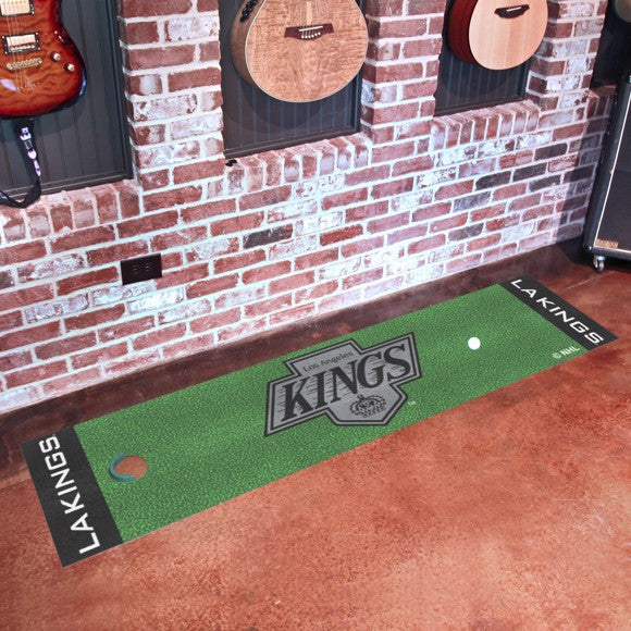 Los Angeles Kings Putting Green Mat   Retro Collection with LA Kings Logo