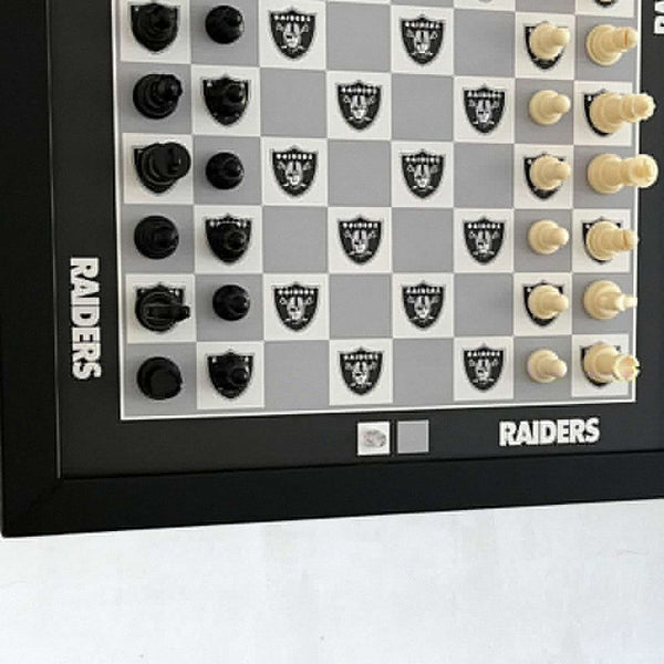 Las Vegas Raiders Magnetic Chess Set