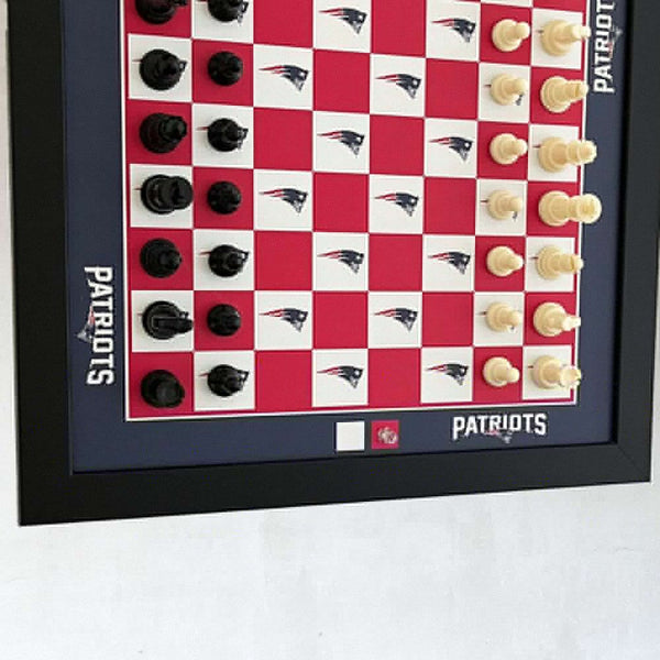 New England Patriots Magnetic Chess Set