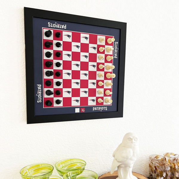 New England Patriots Magnetic Chess Set