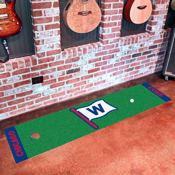 MLB - Chicago Cubs Putting Green Mat with W Logo & Name