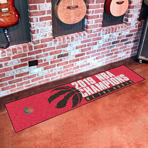 NBA - Toronto Raptors Putting Green Mat with 2019 NBA Champions Logo