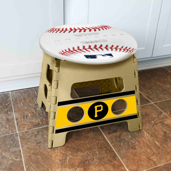 MLB - Pittsburgh Pirates Folding Step Stool
