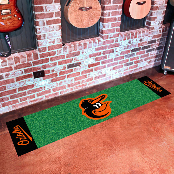 MLB - Baltimore Orioles Putting Green Mat with BO Mascot Logo & Name