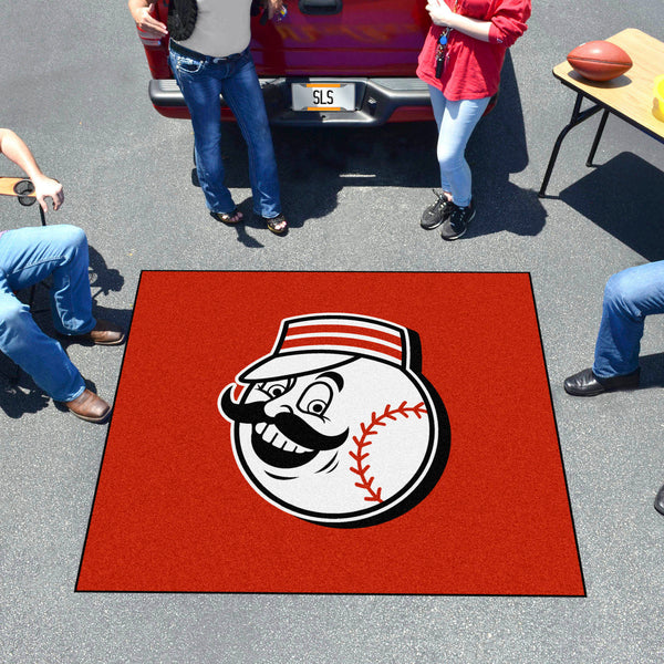 MLB - Cincinnati Reds Tailgater Mat with Symbol Logo