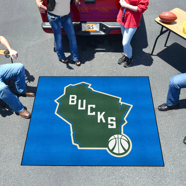 NBA - Milwaukee Bucks Tailgater Mat with Bucks Logo