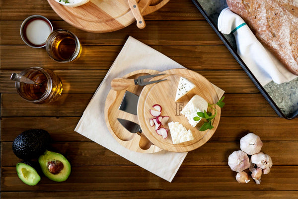 CAL STATE FULLERTON TITANS - BRIE CHEESE CUTTING BOARD & TOOLS SET